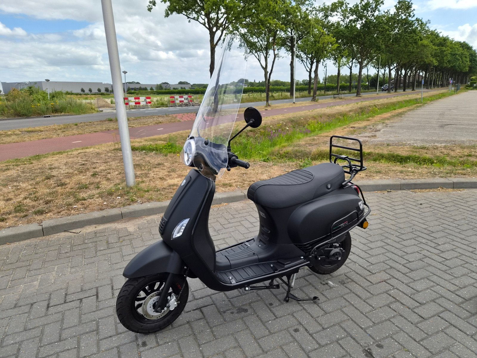 Scooter momo morino 50. 45km, Ophalen, Maximaal 45 km/u, Zo goed als nieuw, Benzine