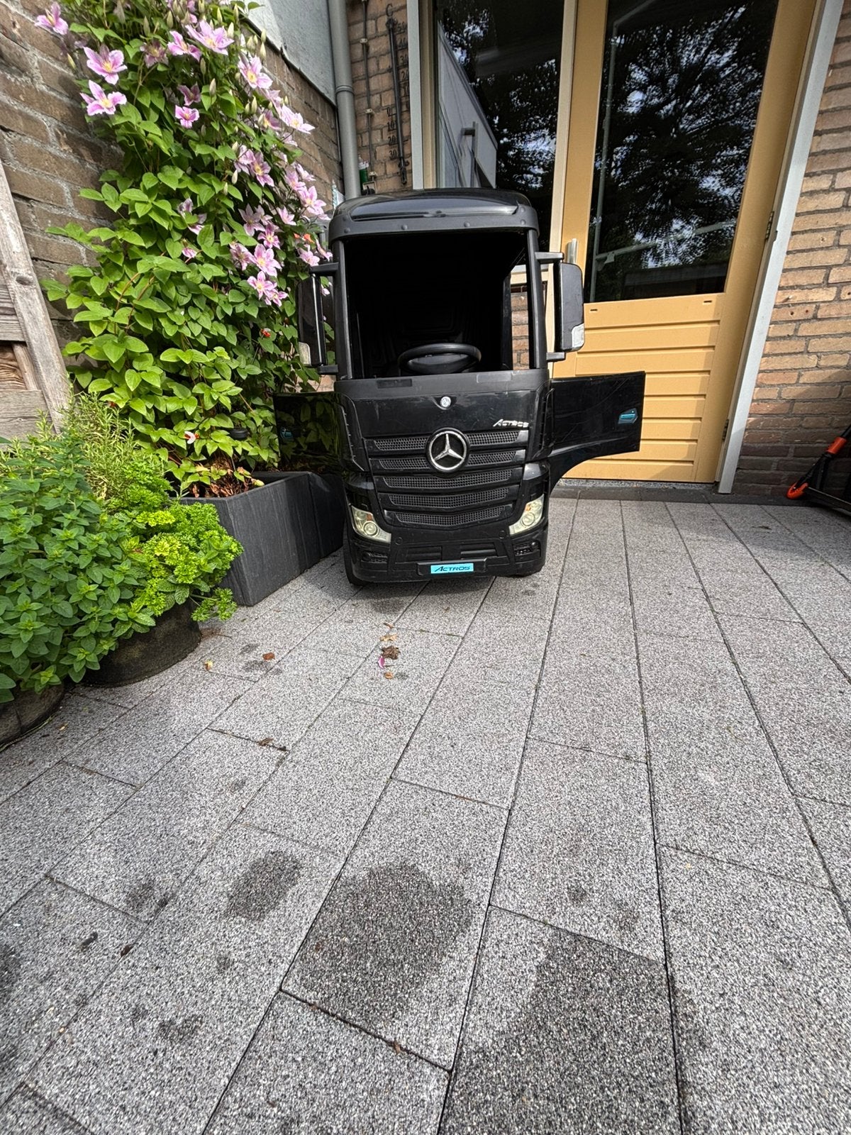 Te koop electrice vrachtwagen, Kinderen en Baby's, Speelgoed | Buiten | Voertuigen en Loopfietsen, Ophalen of Verzenden, Gebruikt
