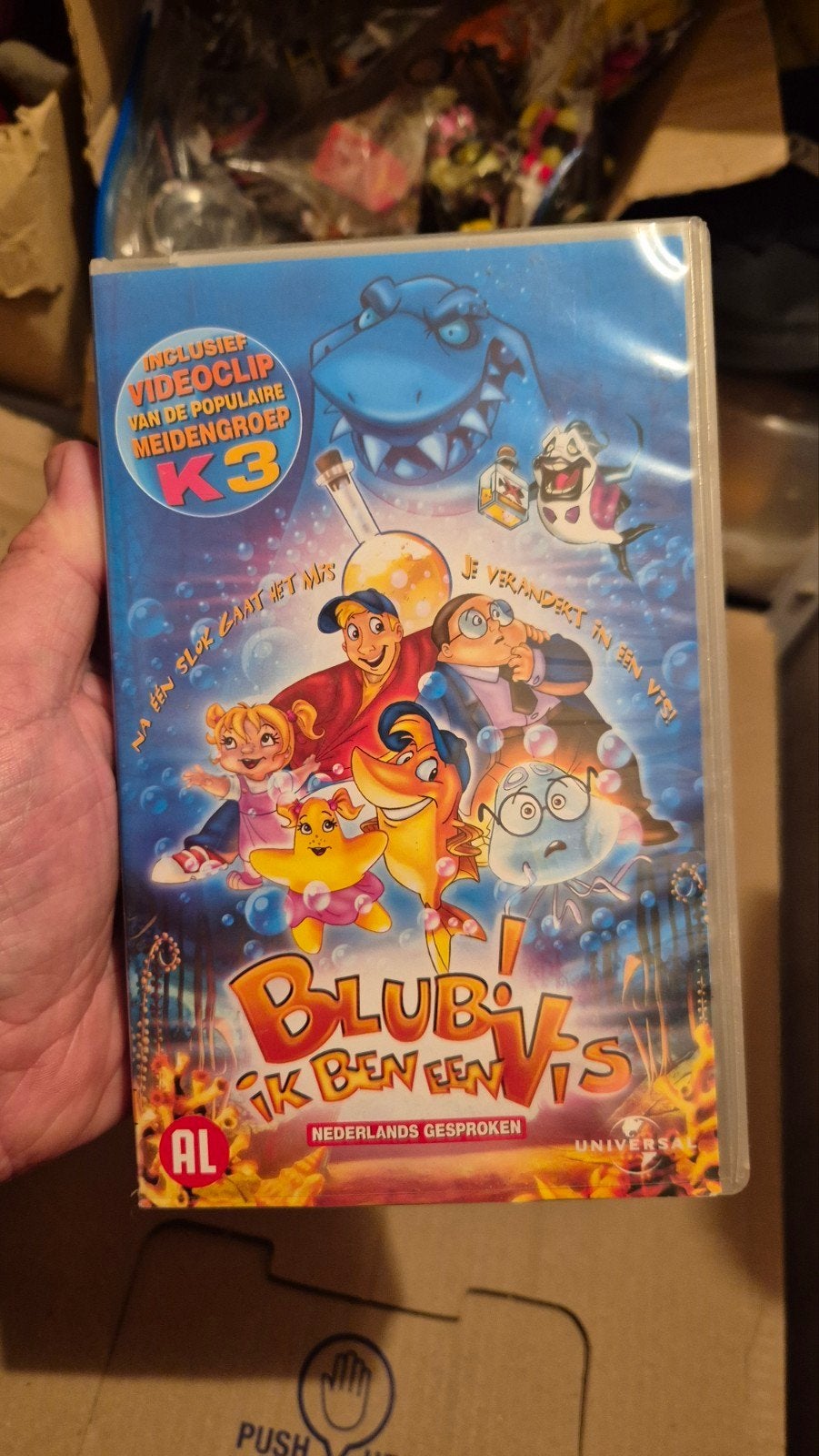 VHS Blub! Ik ben een vis (Nederlands) met K3 videoc, Gebruikt, Alle leeftijden, Kinderfilm, Extra's