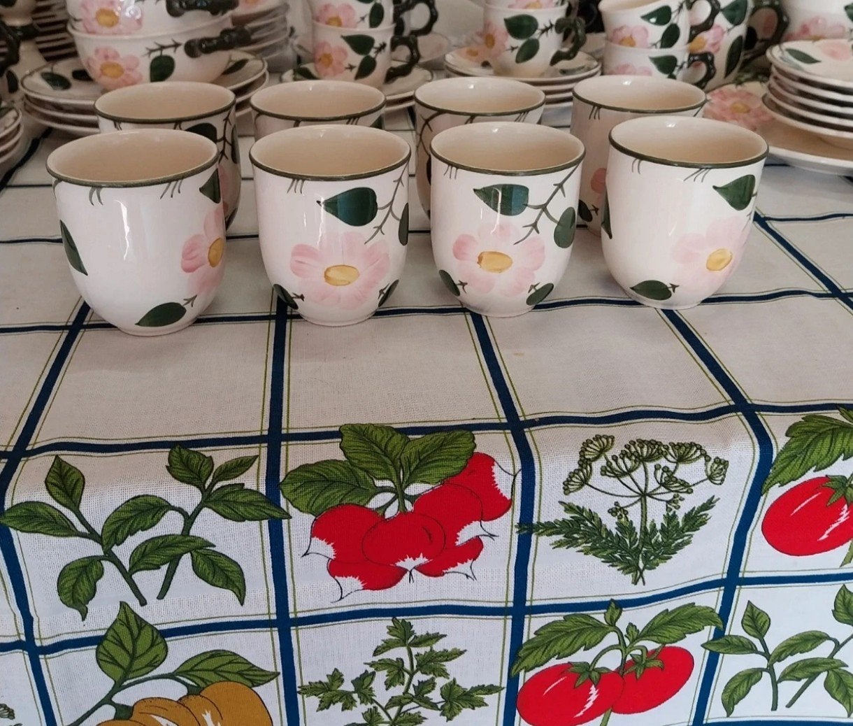 Villeroy & Boch Wild Rose melkbekers - Set van 8, Antiek en Kunst, Ophalen of Verzenden