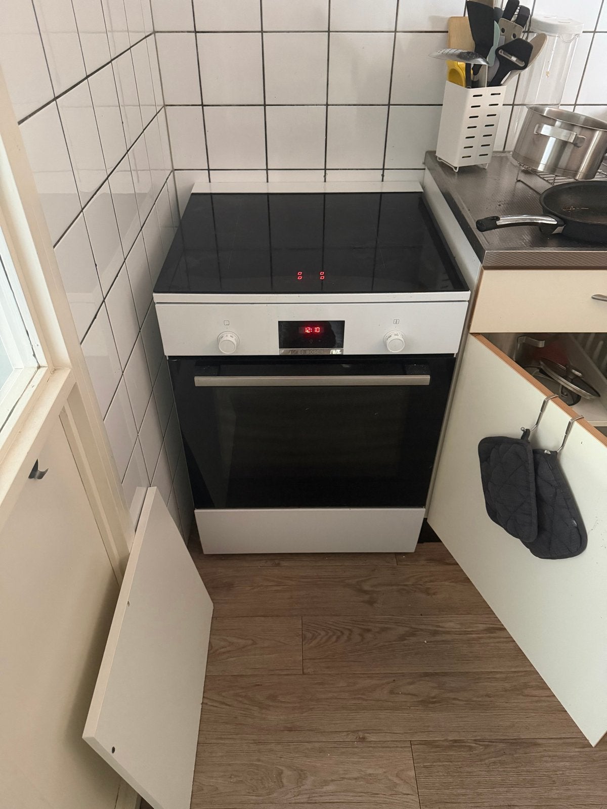 Bosch Vrijstaand Inductiefornuis met Oven, Witgoed en Apparatuur, Ophalen, Gebruikt, 60 cm of meer, 4 kookzones