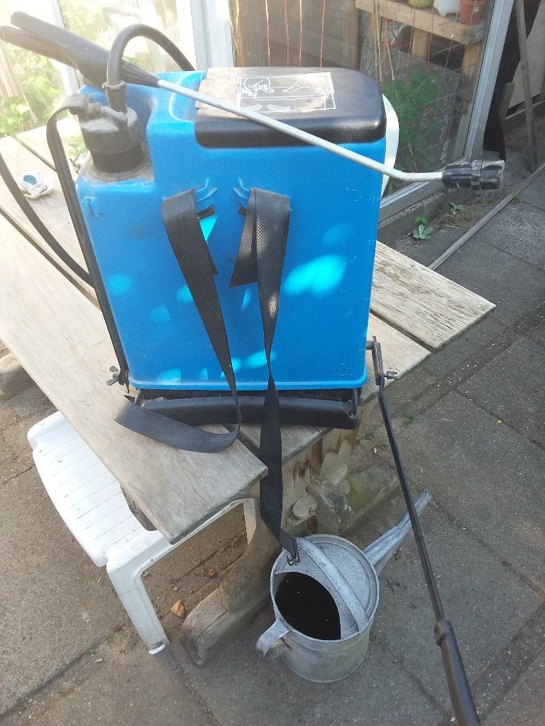 Rugspuit, Ophalen, Gebruikt, Onkruidbestrijding