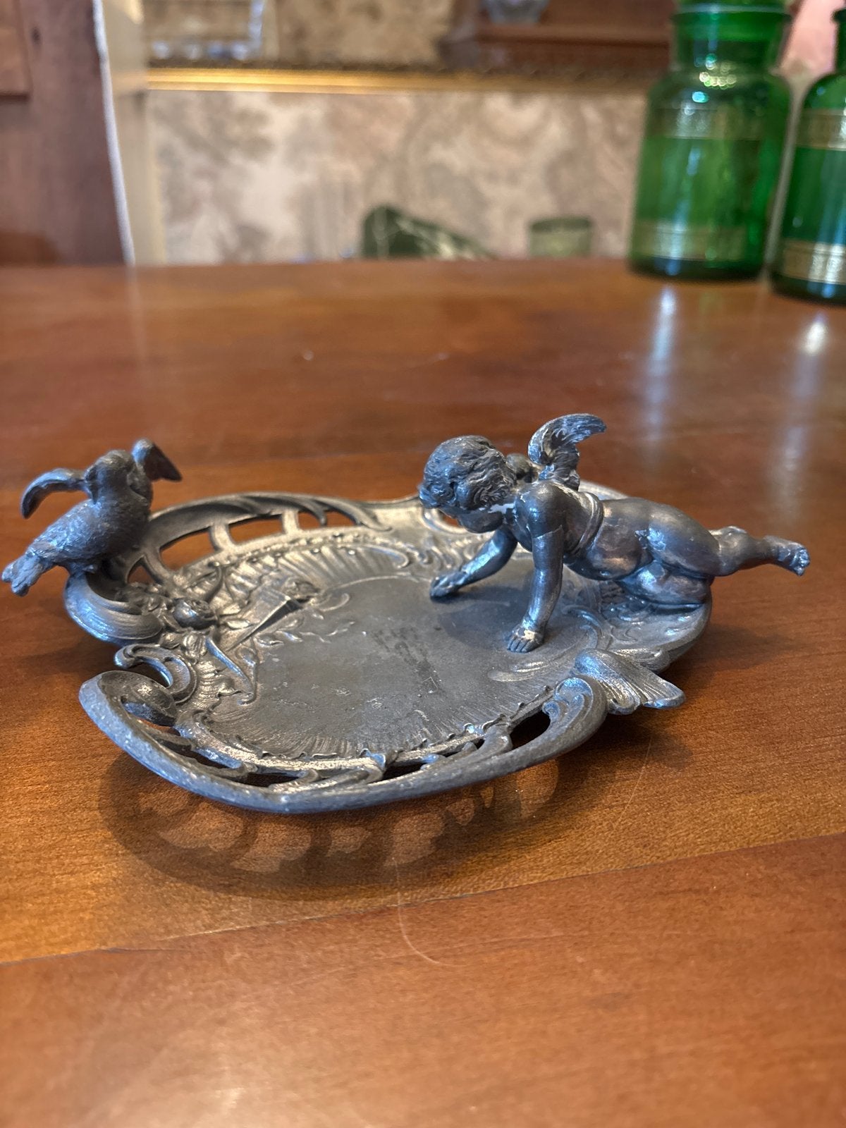Antieke tinnen schaal met Cupido en duiven, Antiek en Kunst, Ophalen of Verzenden