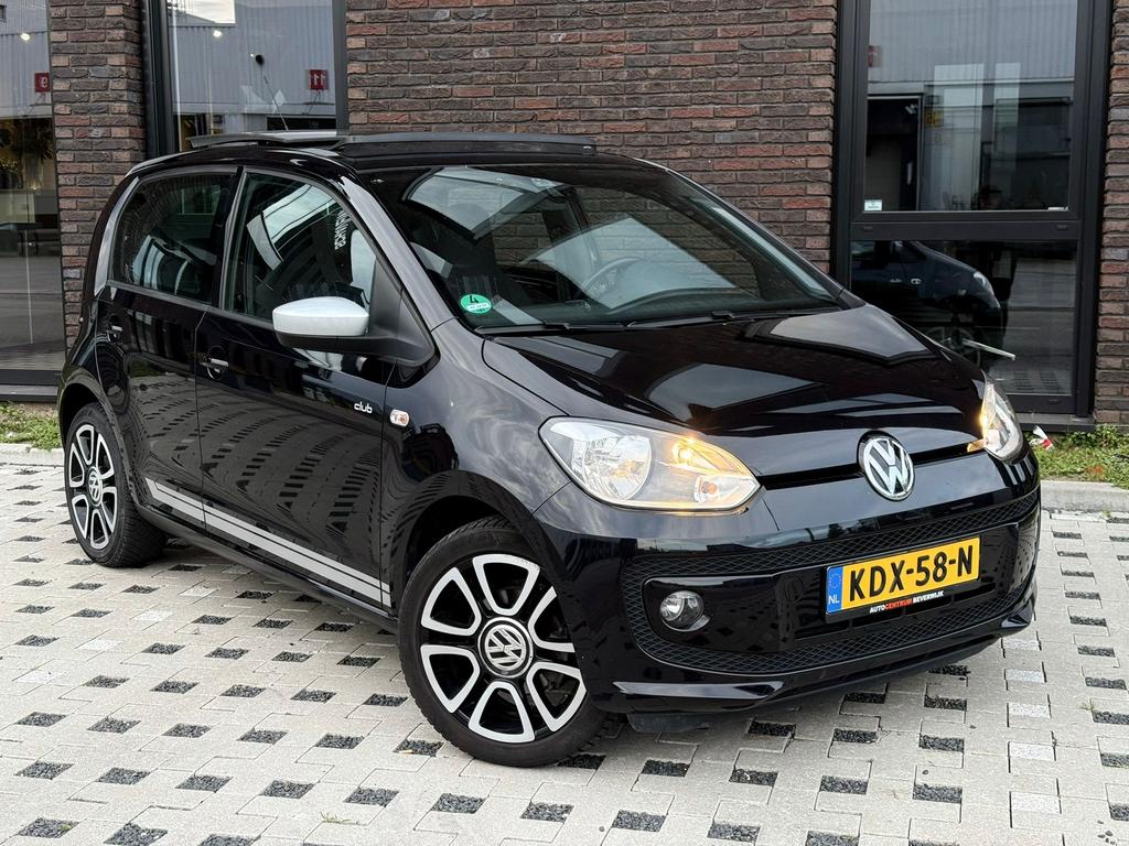 Volkswagen up! 1.0 Benzine 75pk 5-DRS AUT 2016 Zwart Panodak, Auto's, Stof, 4 stoelen, Zwart, Particulier