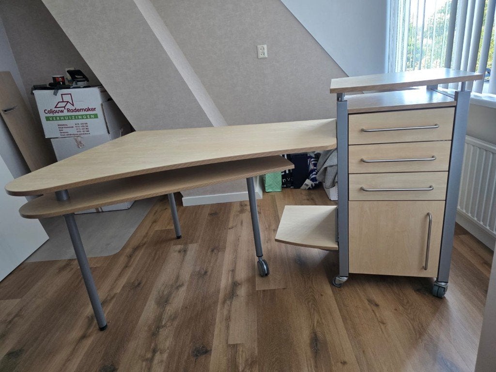 Hoekbureau met 1 draaibaar blad en ladekast., Ophalen, Gebruikt, 120 cm, 95 cm