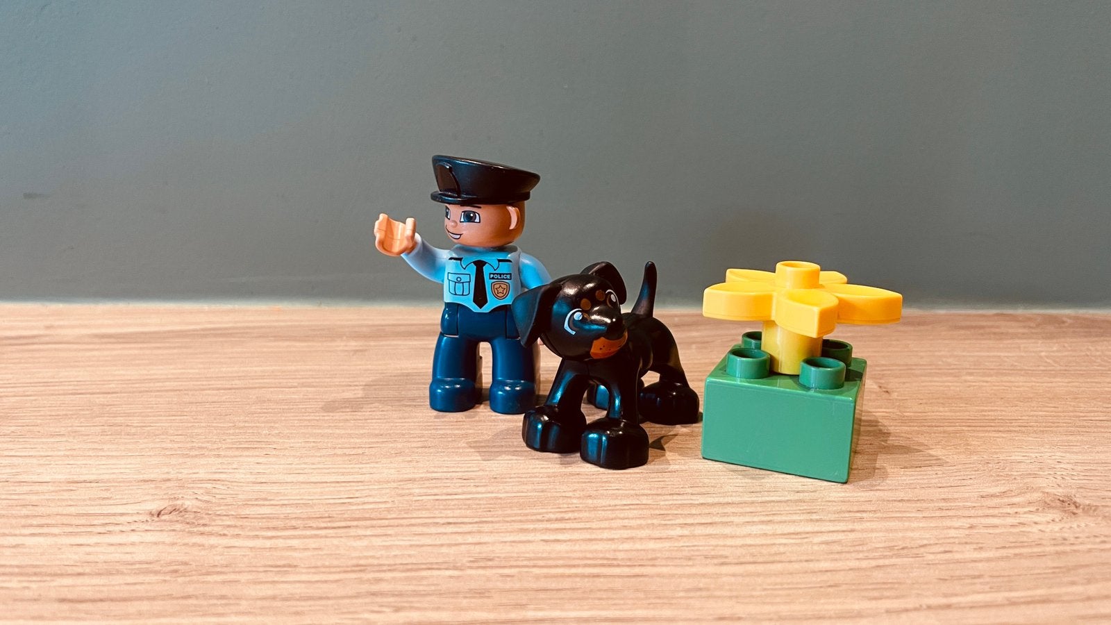 Duplo Politieagent set # 5678