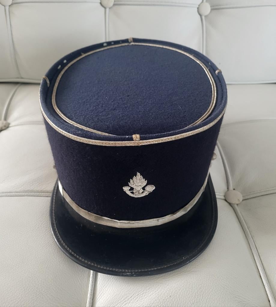 Te koop vintage Kepi Gendarmerie, Ophalen of Verzenden, Landmacht, Nederland