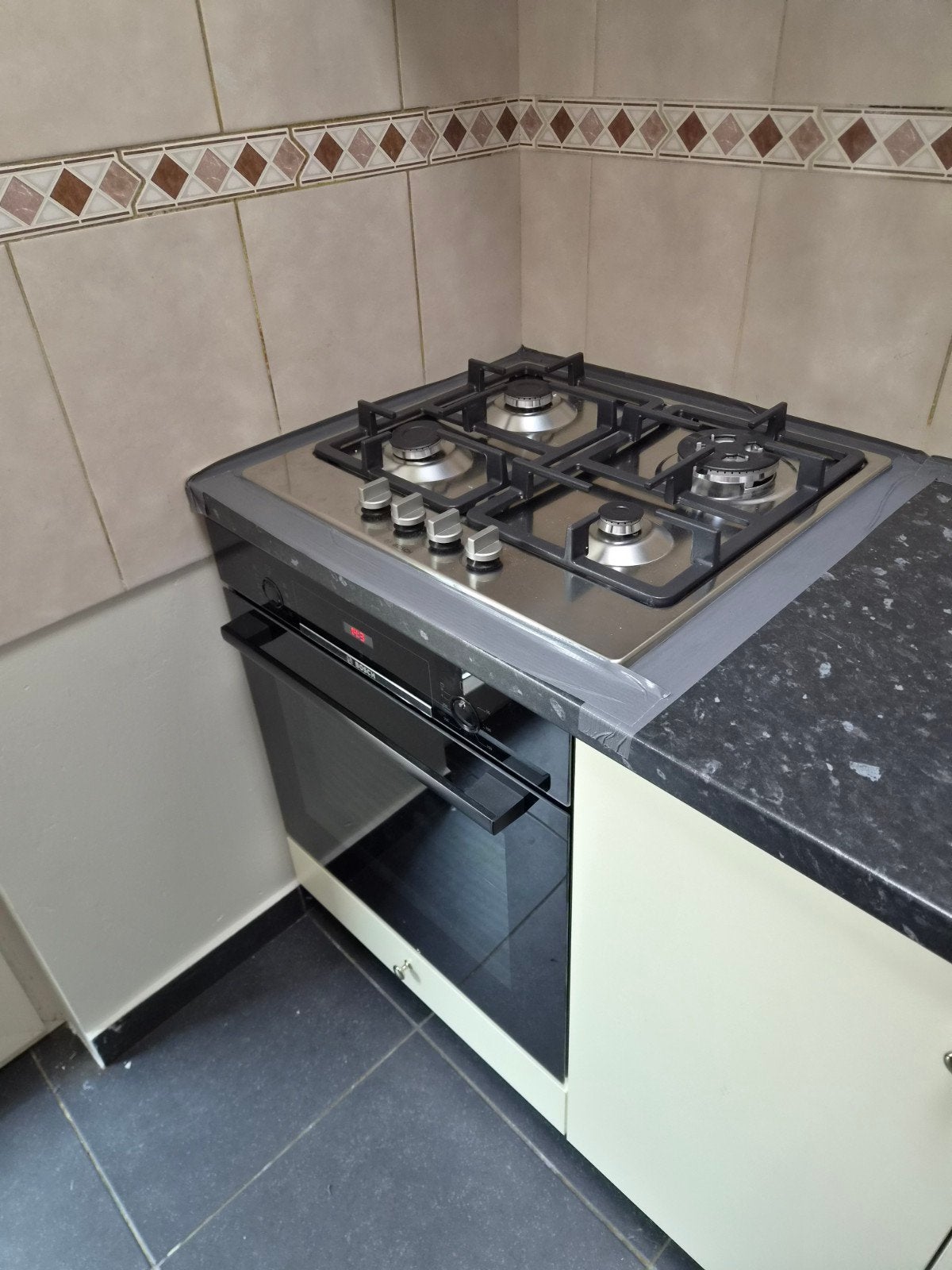 Bosch Inbouw Gasfornuis met Oven - Zo goed als nieuw, Witgoed en Apparatuur, Fornuizen, Ophalen, Minder dan 85 cm, Nieuw, 4 kookzones