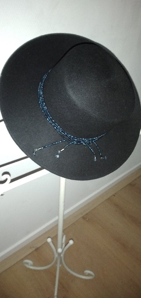 Dames vilten hoed nieuw staat!!, Ophalen, Nieuw, 56 of 57 cm (M, 7 of 7⅛ inch), Hoed