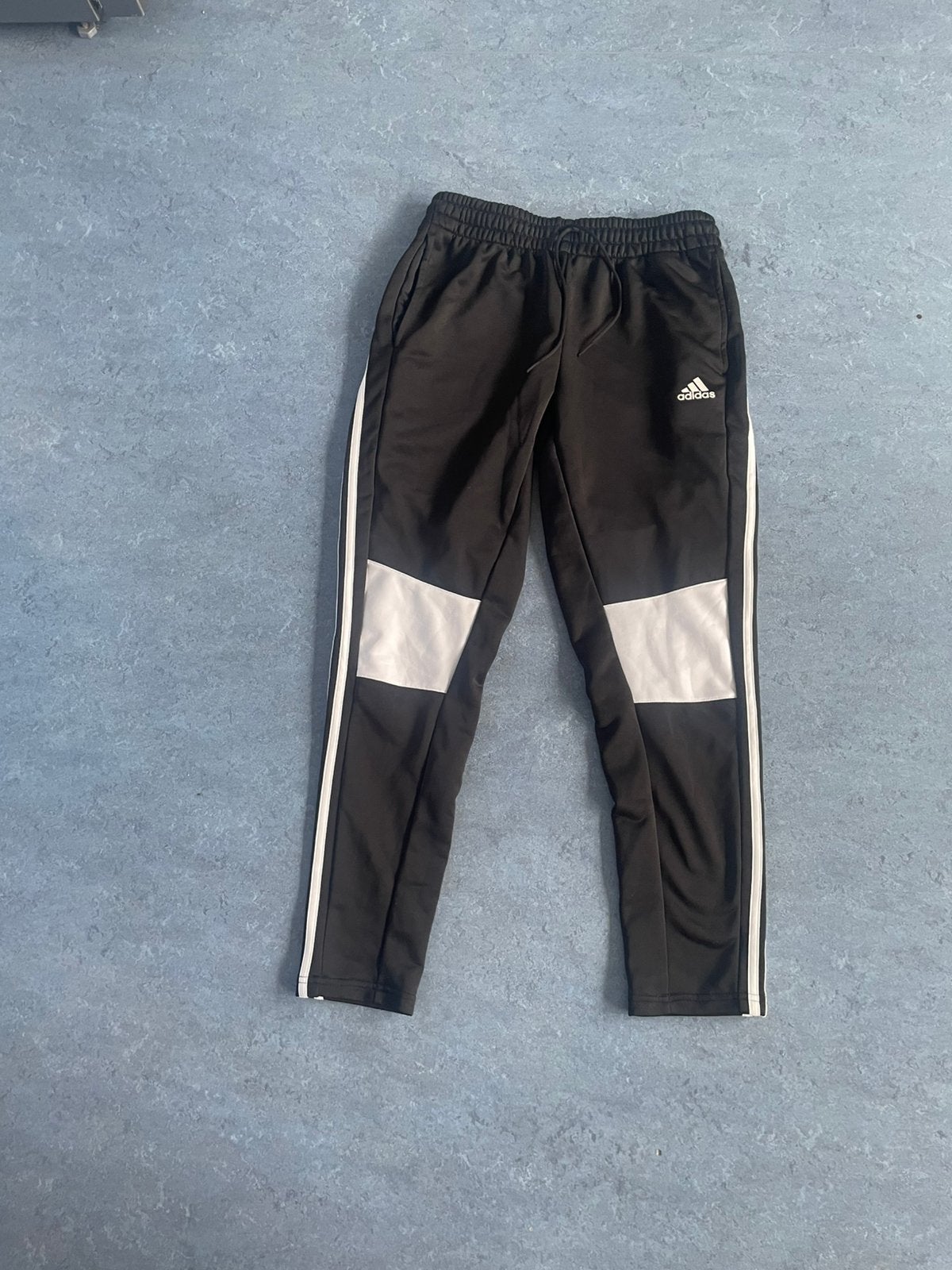 Adidas broek, Kleding | Heren, Sportkleding, Zwart, Ophalen of Verzenden, Zo goed als nieuw, Algemeen