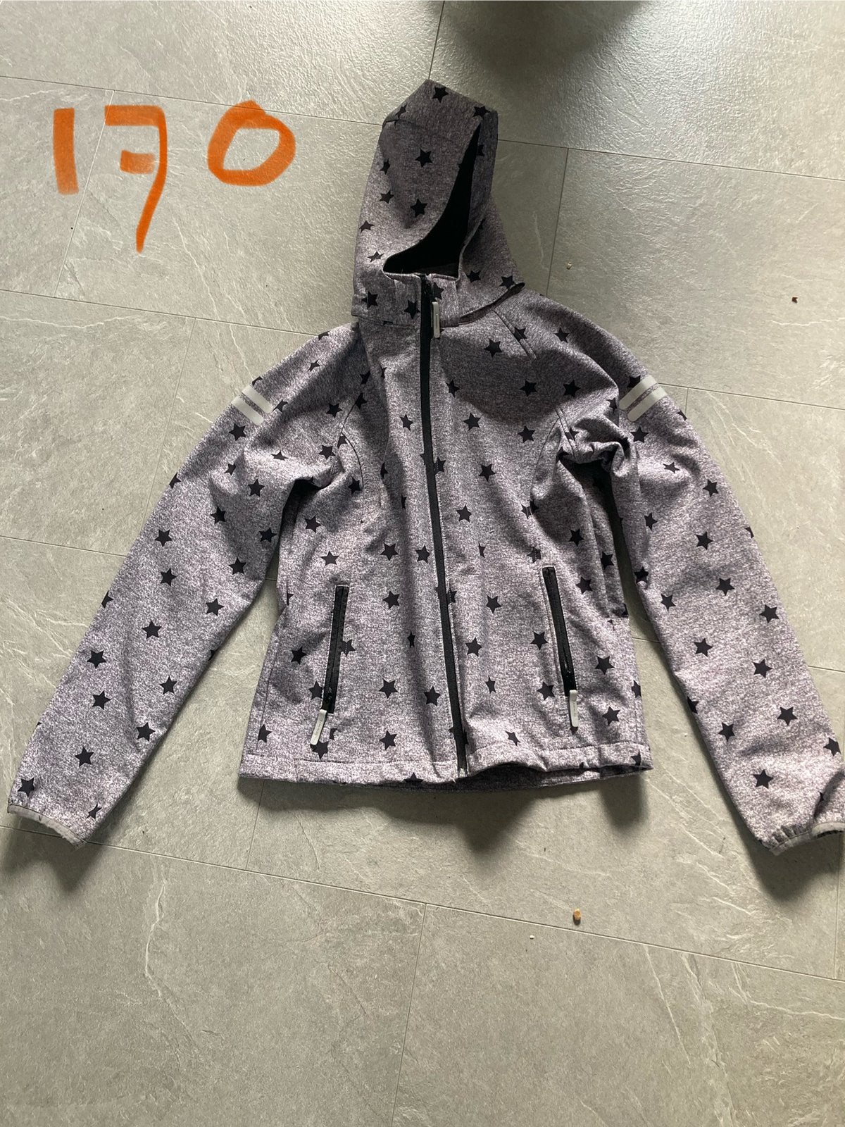 Soft shell jasje maat 170 grijs, Kinderen en Baby's, Ophalen of Verzenden, Zo goed als nieuw, Meisje, Jas