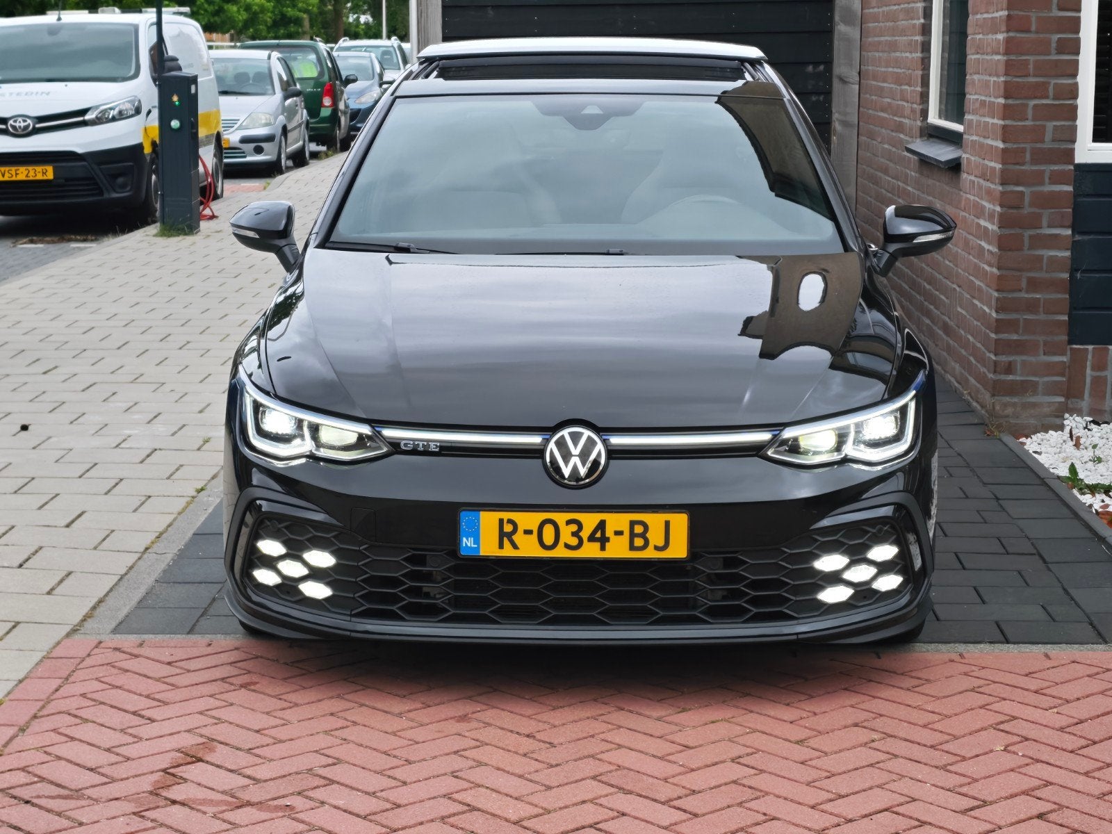Volkswgen Golf 1.4 eHybrid GTE
Pano/Matrix/Keylessenter/NAP!, Auto's, 4 cilinders, Zwart, 1395 cc, 1524 kg
