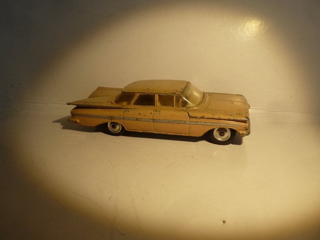 CORGI TOYS:  CHEVROLET IMPALA, Ophalen of Verzenden, Gebruikt, Auto, Corgi