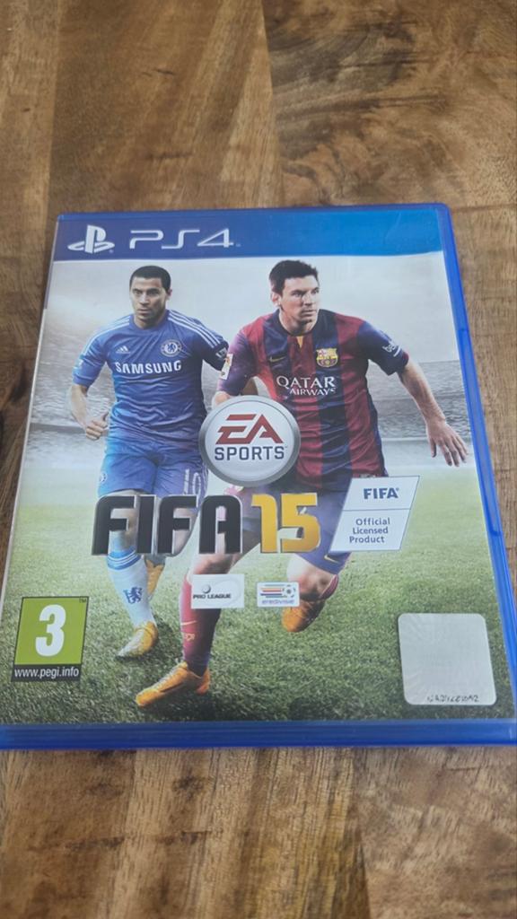 FIFA 15 PS4 - Voetbalgame voor PlayStation 4, Spelcomputers en Games, Ophalen of Verzenden, Zo goed als nieuw, Eén computer, Sport