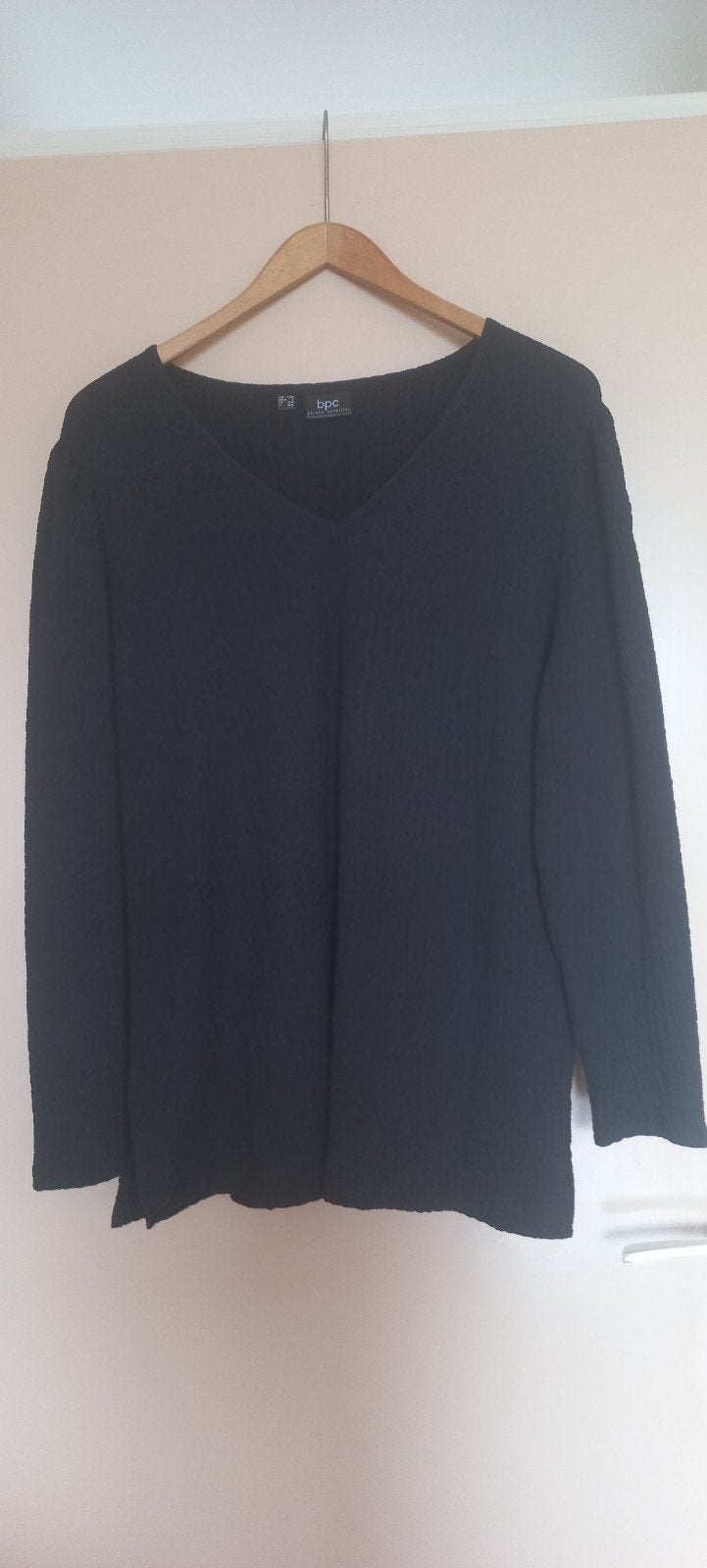 Zwart shirt in crinklestof mt 44/46, Bonprix, Zwart, Maat 42/44 (L), Nieuw
