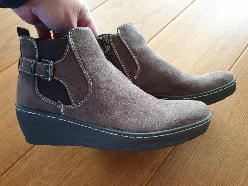 Bruine suede schoenen, Ariane, maat 38, Bruin, Ariane, Lage of Enkellaarzen, Nieuw
