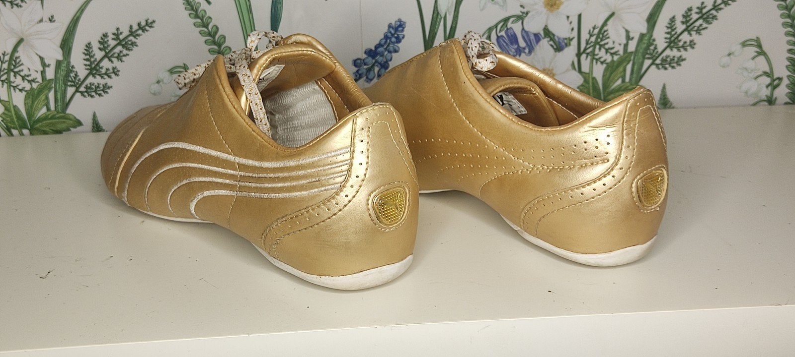 Puma Neo maat 37 dames gouden sneakers, Overige kleuren, Puma, Ophalen of Verzenden, Sneakers of Gympen