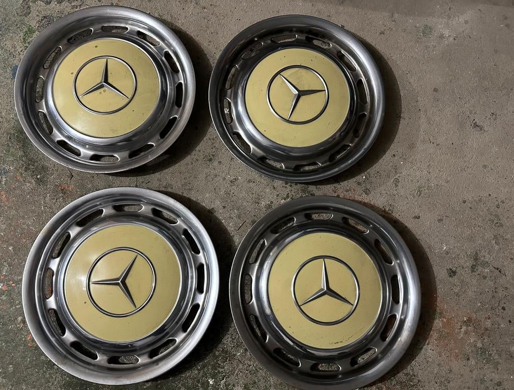Originele mercedes wieldeksels, Ophalen of Verzenden
