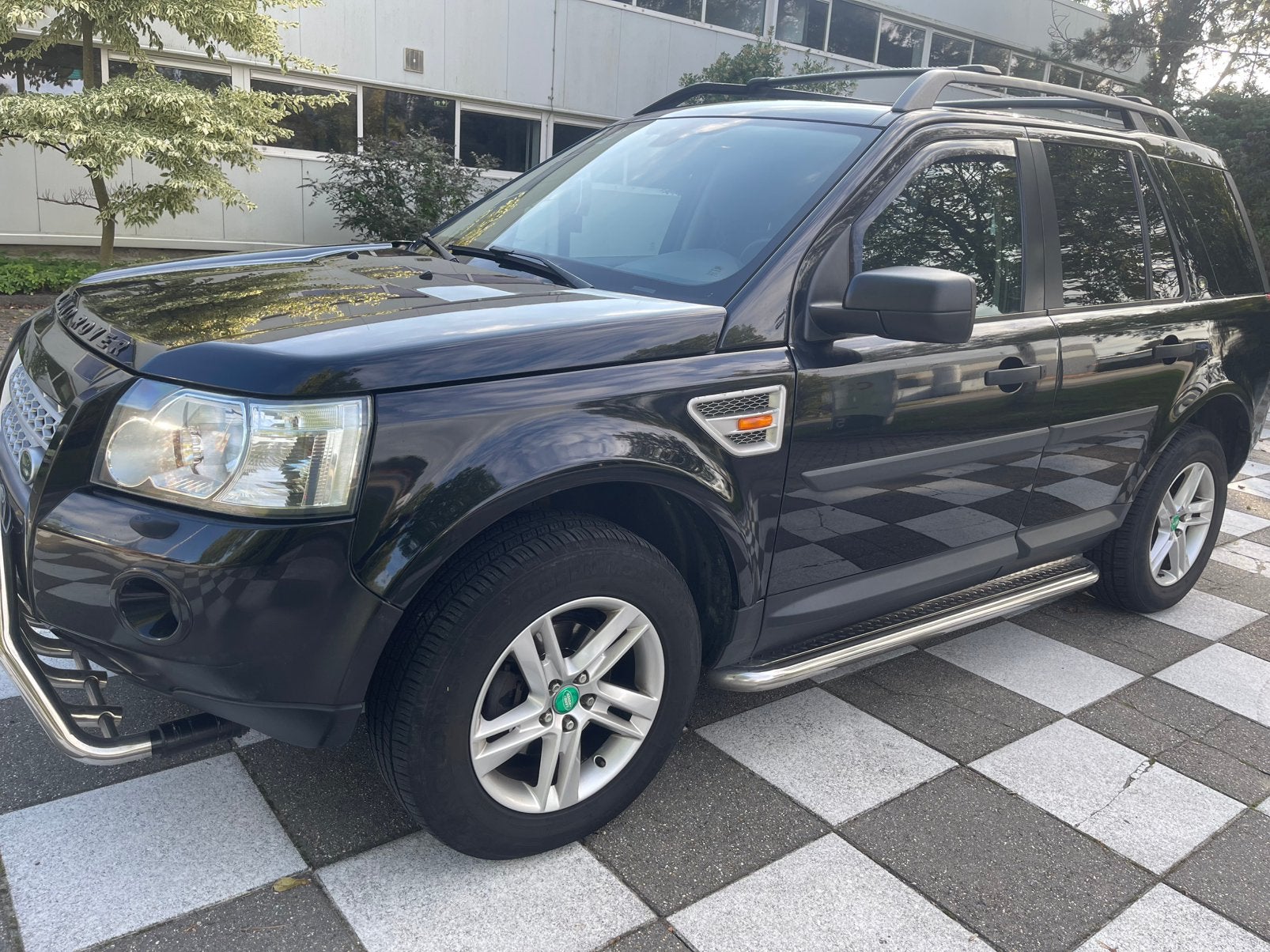 Land Rover Freelander 2.2 TD4 AUT 2007 Zwart, Auto's, Automaat, 4 cilinders, 2000 kg, Zwart