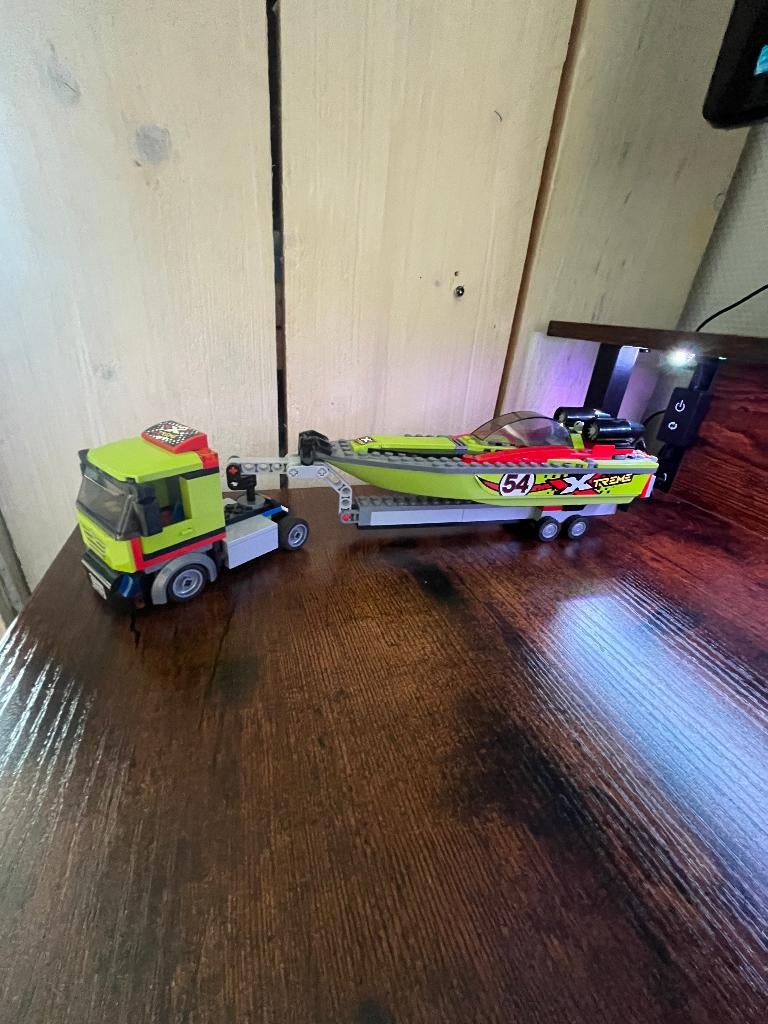 LEGO City Raceboottransport - 60254, Kinderen en Baby's, Speelgoed | Duplo en Lego, Ophalen of Verzenden, Zo goed als nieuw, Complete set