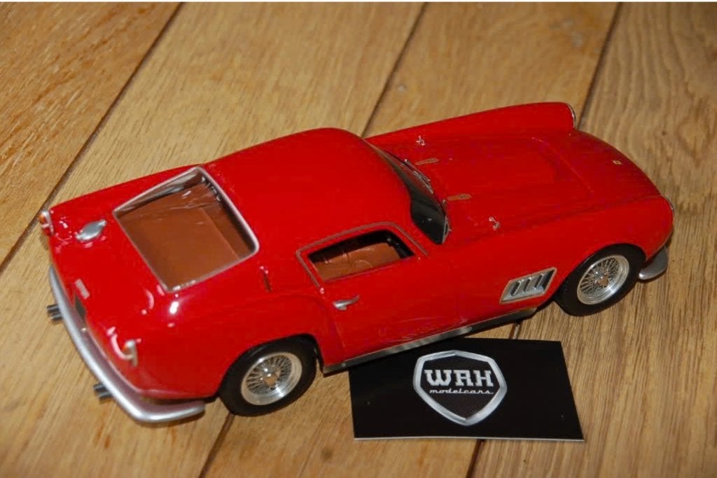 SALE !! FERRARI 250 TDF rosso corsa MG models HANDBOUW WRH, Hobby en Vrije tijd, Modelauto's | 1:18, Verzenden, Gebruikt, Auto
