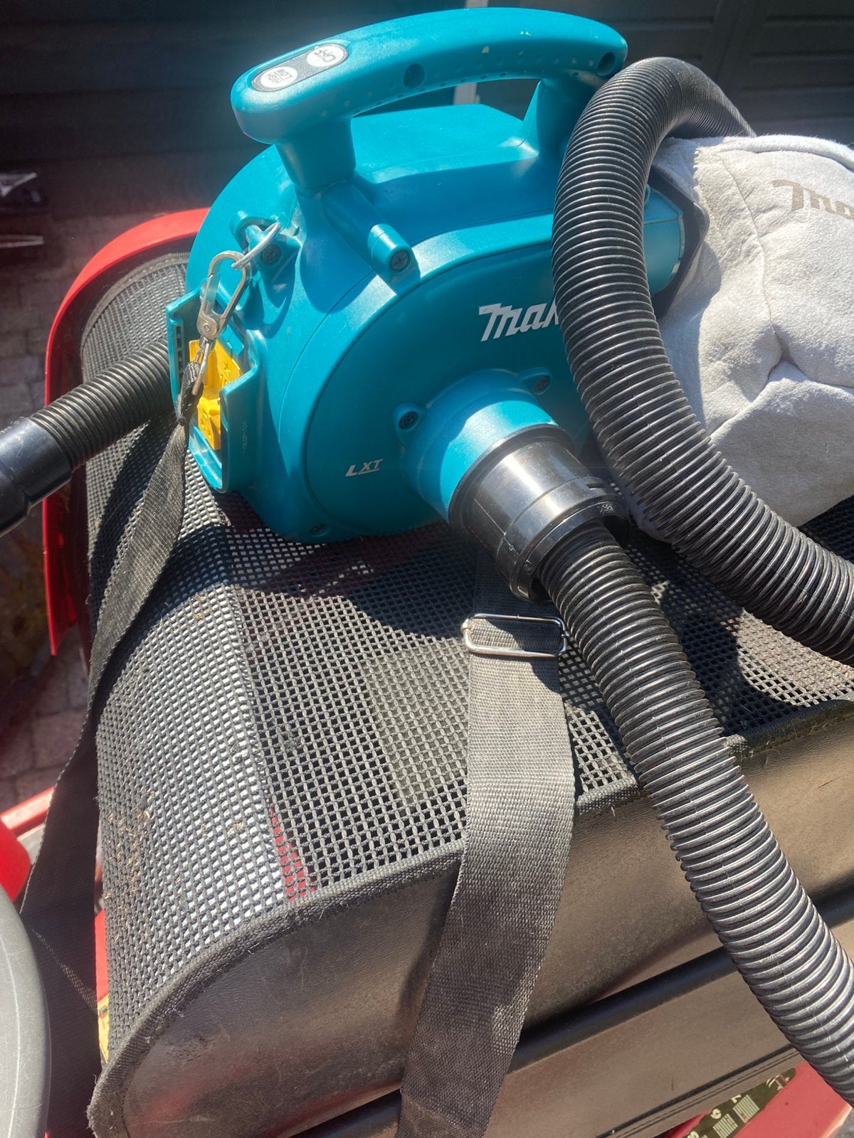 Makita dvc 350 draagbare stofzuiger, Witgoed en Apparatuur, Stofzuigers, Ophalen, Zo goed als nieuw