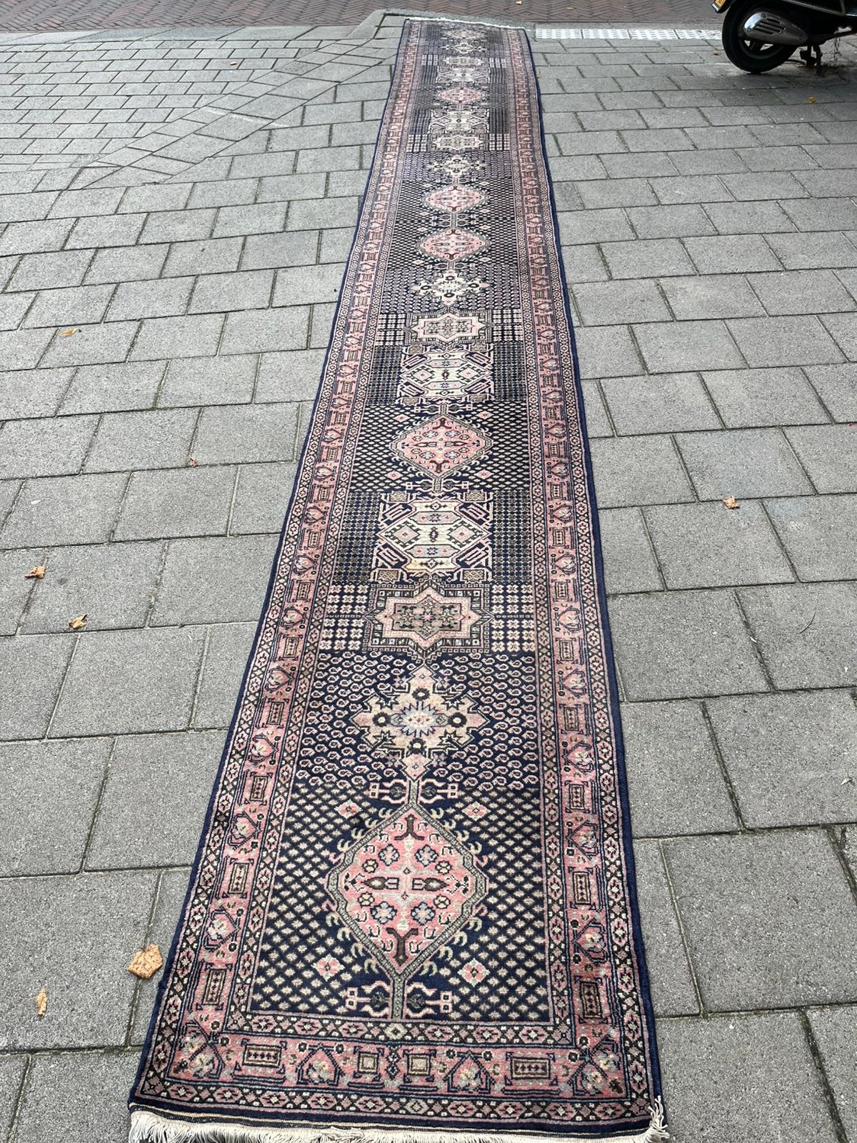 Perzische tapijt handgemaakt Loper 630x80’, Ophalen, Crème, Gebruikt, 200 cm of meer