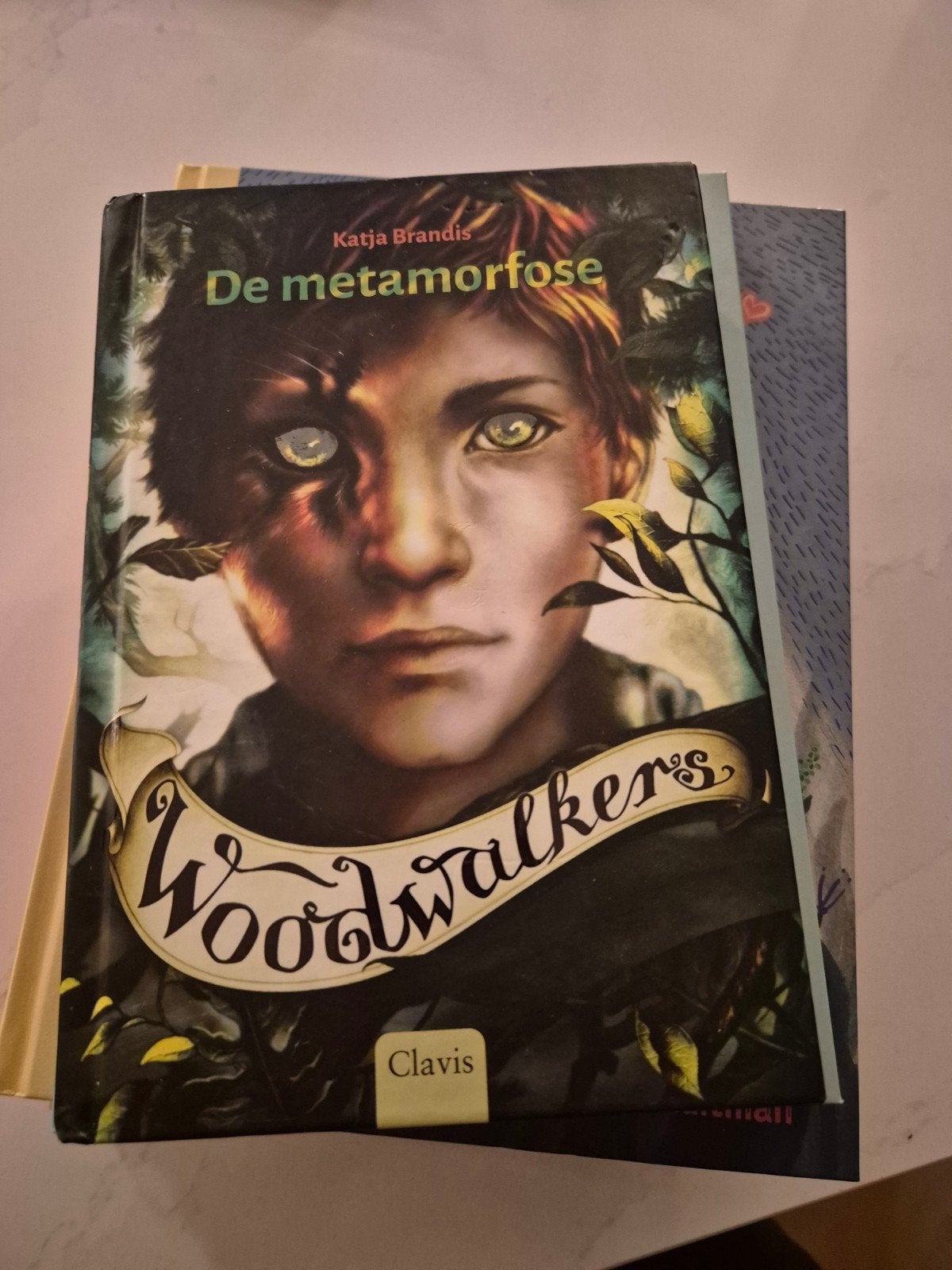 Woodwalkers: De metamorfose - Katja Brandis, Boeken, Ophalen of Verzenden, Gelezen, Katja Brandis, Fictie