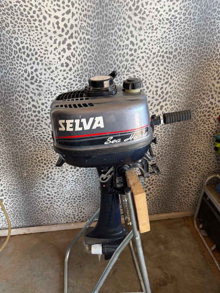 2,5 pk buitenboordmotor, Ophalen, Zo goed als nieuw, Benzine, Minder dan 5 pk