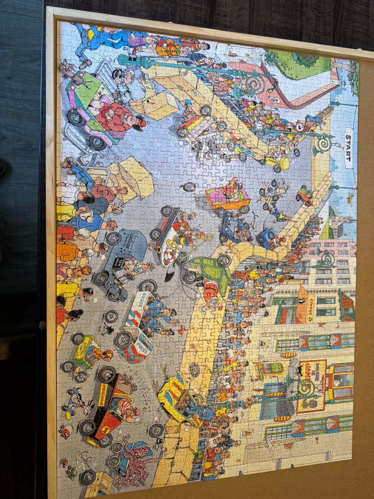 Jan van Haasteren De Zeepkistenrace 1000 stukjes, Hobby en Vrije tijd, Denksport en Puzzels, Ophalen of Verzenden, 500 t/m 1500 stukjes