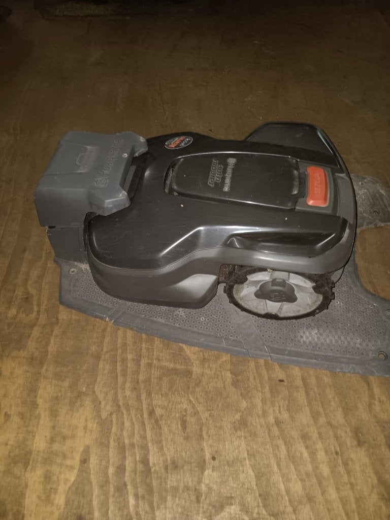 Husqvarna  Automower 305, Husqvarna, 20 tot 25 cm, Husqvarna, Ophalen