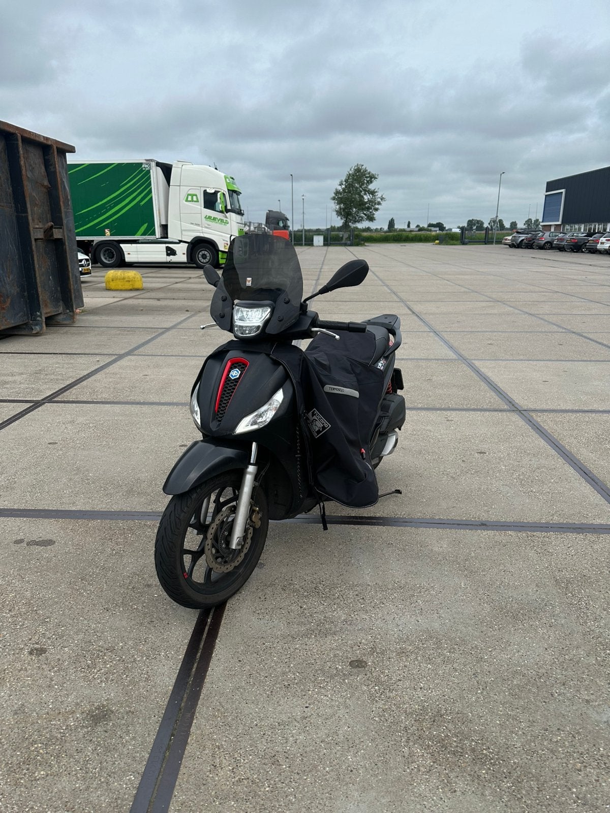Piaggio Medley 125 A1, Fietsen en Brommers, Scooters | Piaggio, Ophalen, Gebruikt, Overige modellen, Maximaal 45 km/u