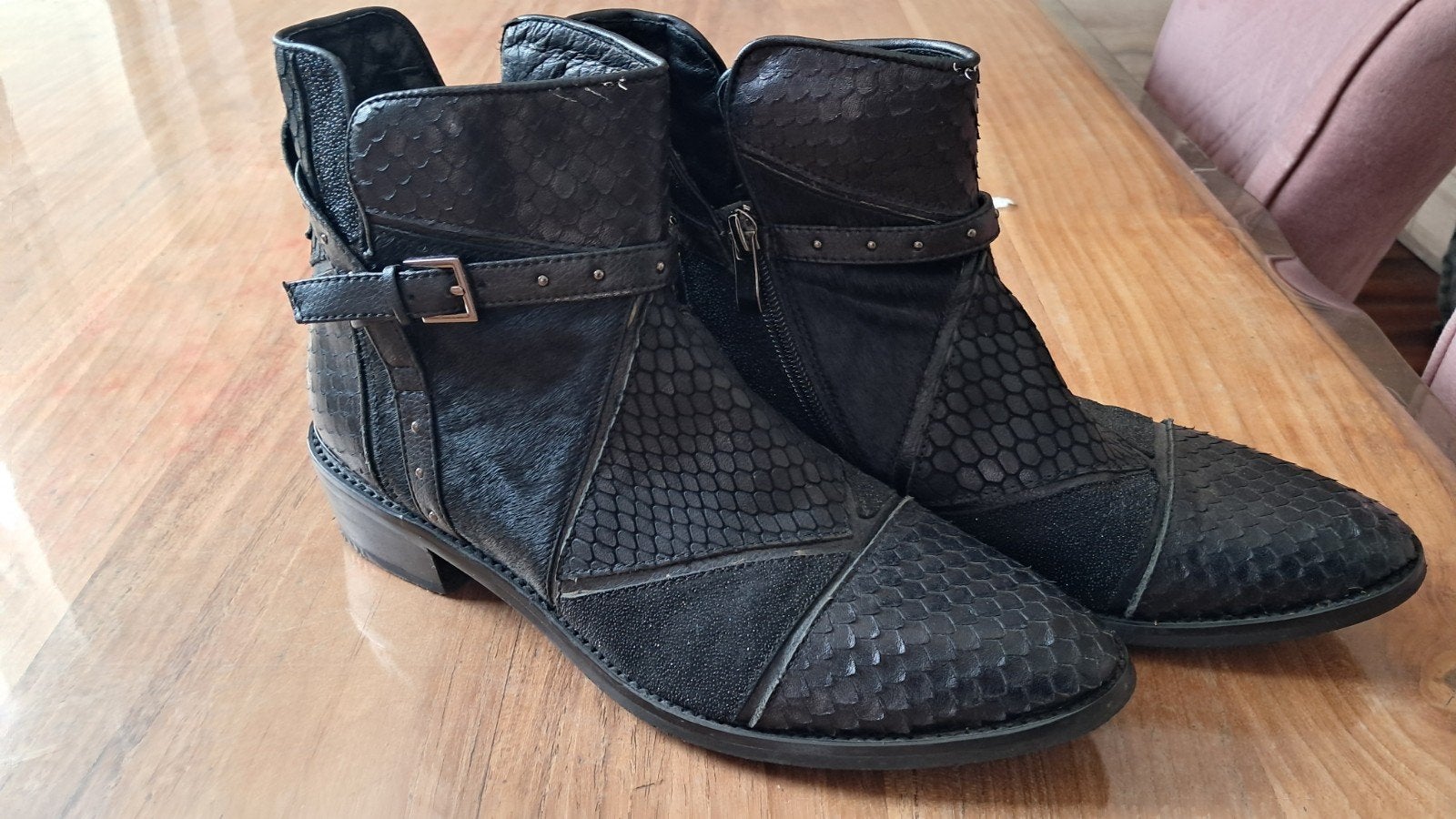 Stoere leren zwarte halfhoge laarsjes maat 39, Ophalen of Verzenden, Zo goed als nieuw, Zwart