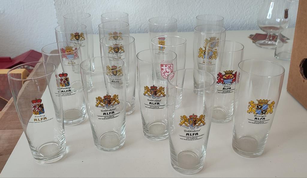 Diverse provincie glazen Alfa bier 16 stuks, Verzamelen, Biermerken, Ophalen of Verzenden, Gebruikt, Glas of Glazen, Overige merken