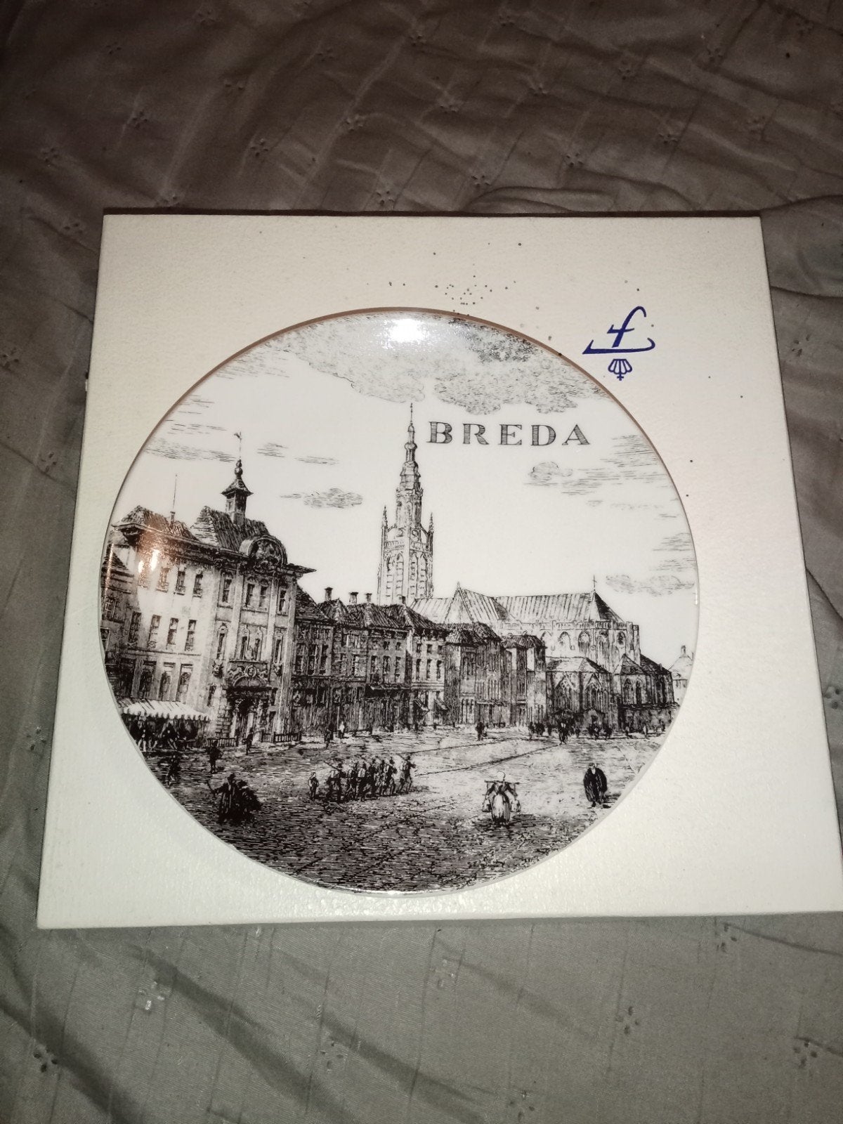 Prachtig Fürstenberg Porseleinen bord Breda – Grote markt, Ophalen of Verzenden