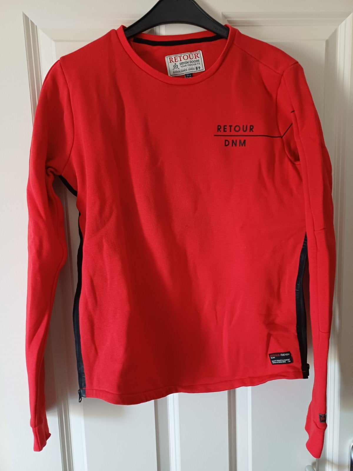 trui sweater RETOUR rood met zwart maat 15/16, Kinderen en Baby's, Kinderkleding | Maat 170, Gebruikt, Trui of Vest, Ophalen of Verzenden