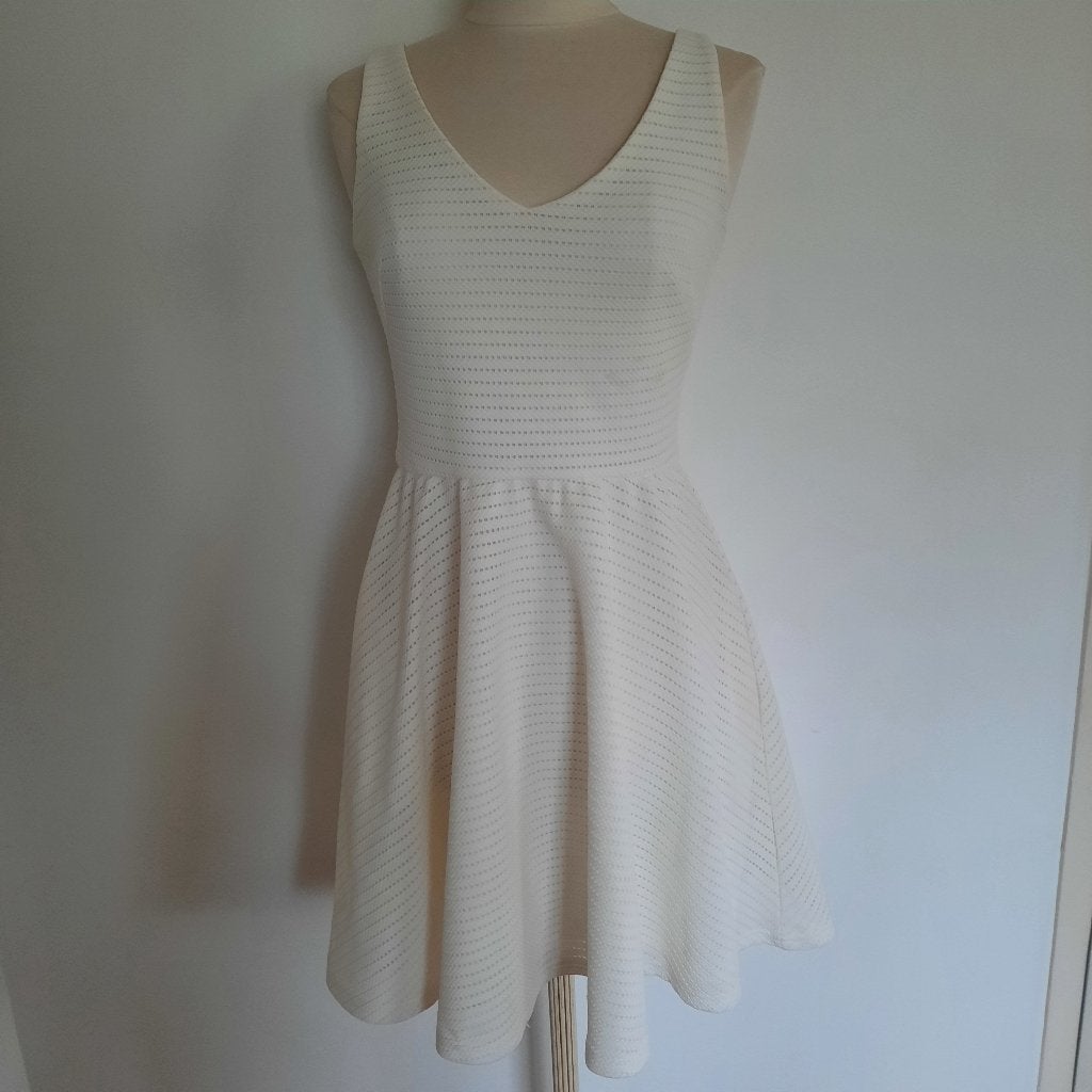 Morgan jurk wolwit uitlopend maat S - nieuw -, Kleding | Dames, Maat 38/40 (M), Zwart, Nieuw, Boven de knie