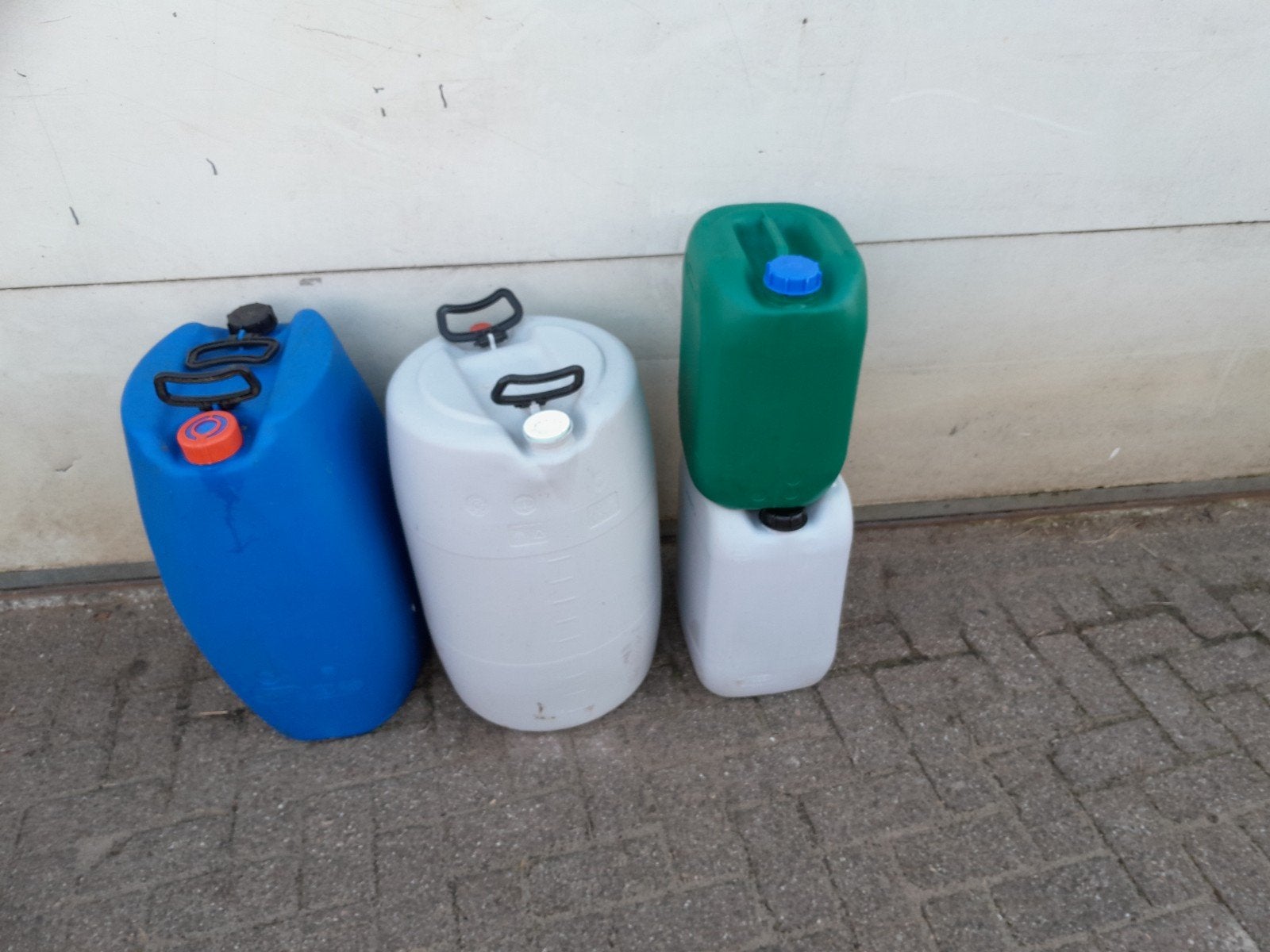 jerrycans, Minder dan 75 liter, Ophalen