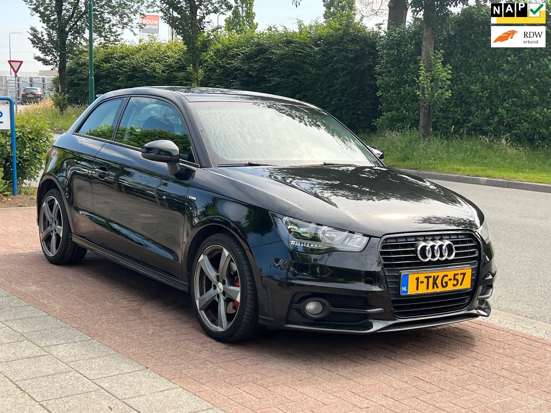 Audi A1 1.4 TFSI CoD S-Line * Resent db-riem v.v. *, Euro 5, 4 cilinders, 4 stoelen, Origineel Nederlands
