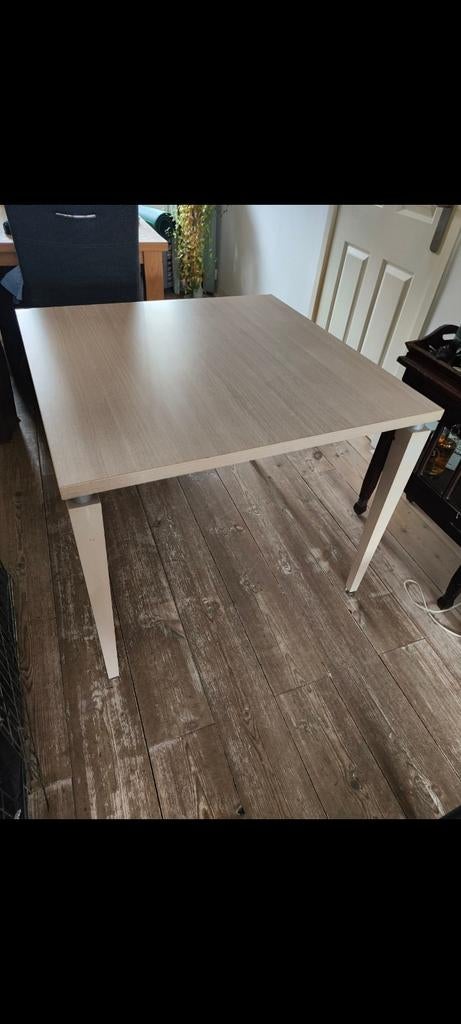 Moderne eettafel, licht hout, vierkant, Huis en Inrichting, Tafels | Eettafels, Overige houtsoorten, Gebruikt, 50 tot 100 cm, Vierkant