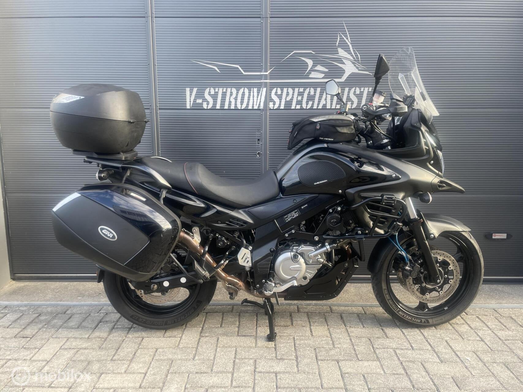 Suzuki V-Strom DL 650 ABS Black Rhino, Akrapovic & vol optie, Bedrijf, Meer dan 35 kW, Toermotor, Traction Control