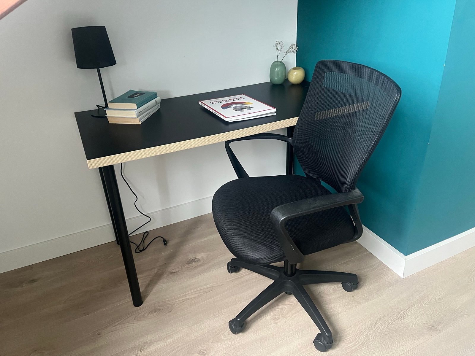 Office chair and IKEA desk / Bureaustoel en IKEA bureau, Ophalen, Gebruikt