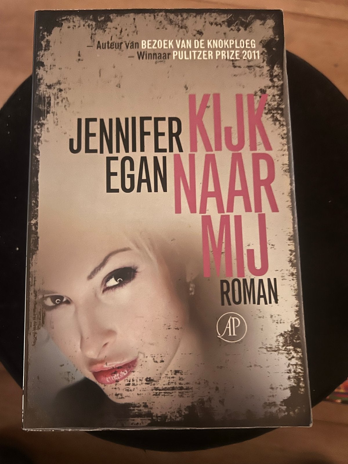 Kijk naar mij - Jennifer Egan (Roman), Ophalen of Verzenden, Gelezen, Nederland