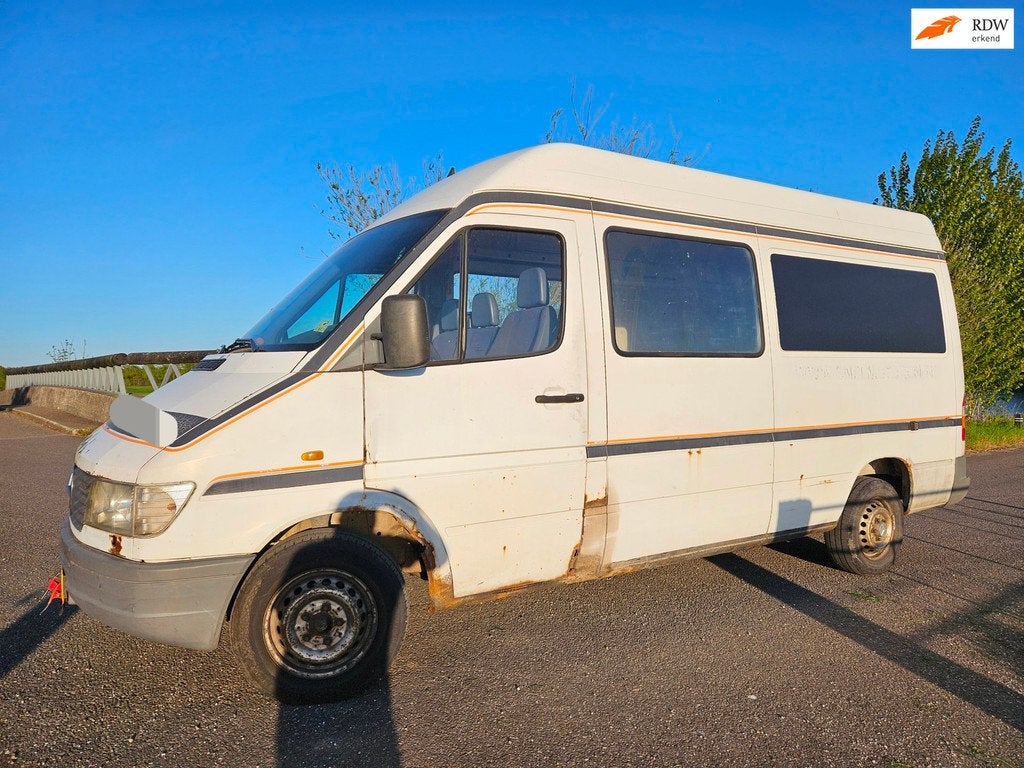 Mercedes-Benz Sprinter 210 D hoog GVW lang/ airco/ cruisecon, Euro 2, Achterwielaandrijving, Gebruikt, Metallic lak