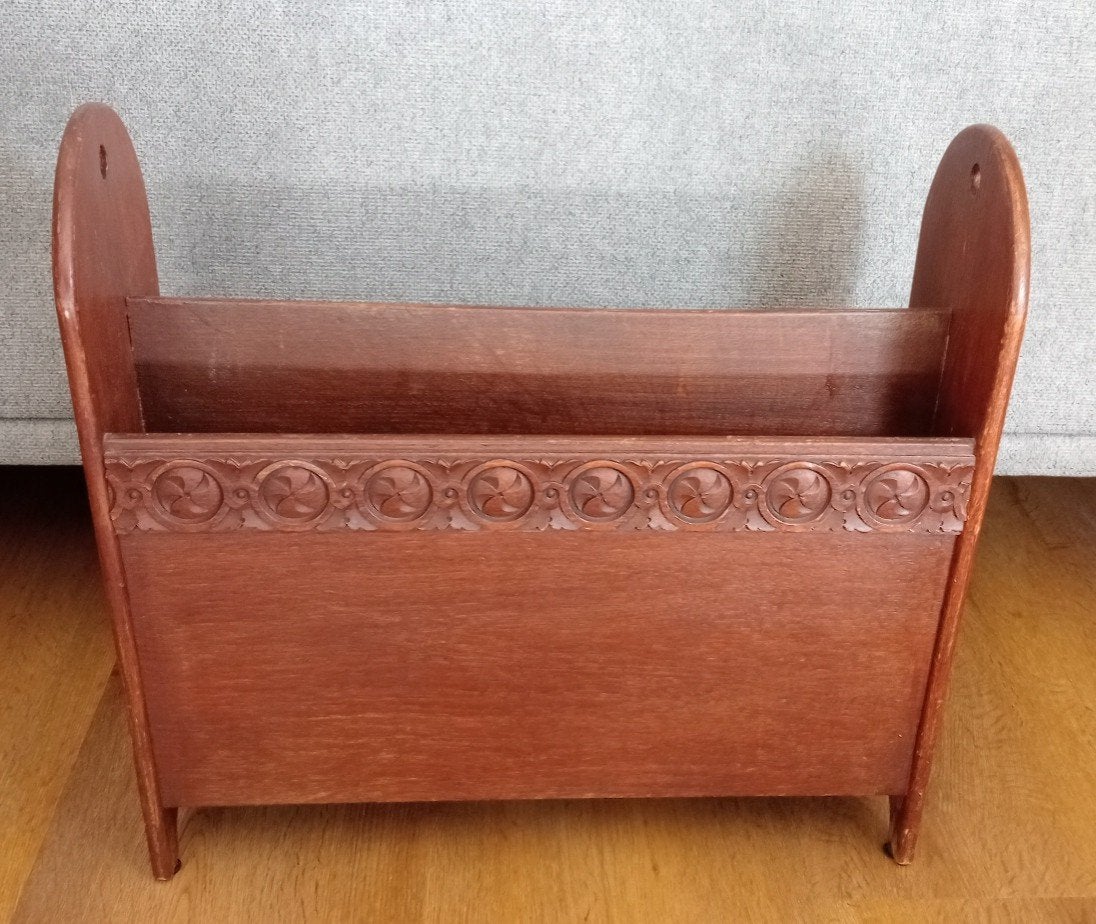 Vintage houten tijdschriftenrek met houtsnijwerk lectuurbak, Lectuurbak, Ophalen of Verzenden, Gebruikt, Hout