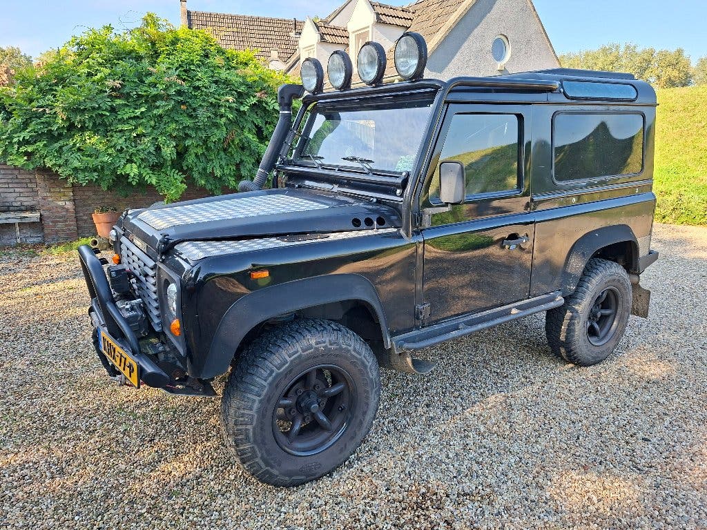 Land Rover Defender 1990, Zwart, 3.9 liter V8 Automaat, 6p, foto 4