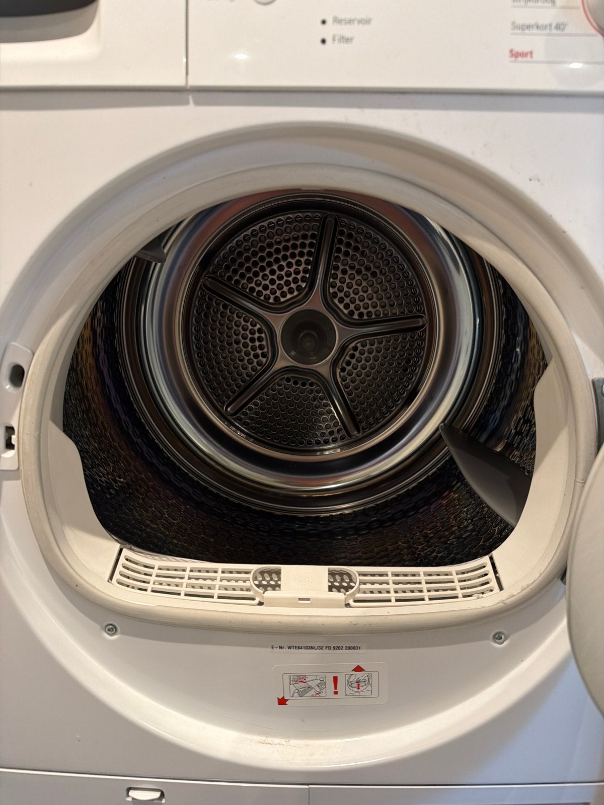 Foto 3 van Bosch Maxx 7 Sensitive Condensdroger - Wit