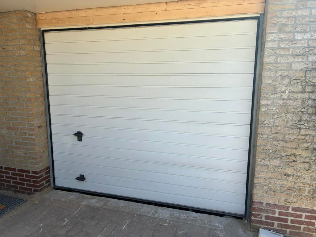Electrische garagedeur, Doe-het-zelf en Verbouw, Ophalen, Gebruikt, 120 cm of meer, Garagedeur