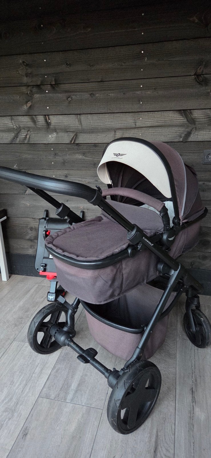 Foto 2 van Sleeworld 3-in-1 kinderwagen met maxicosi