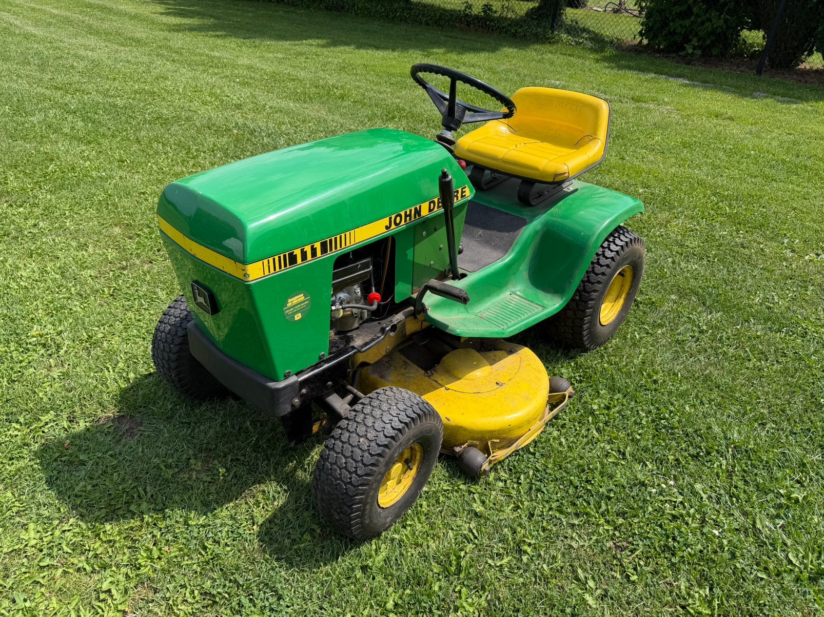 John deere 111 zitmaaier, Ophalen, Zo goed als nieuw